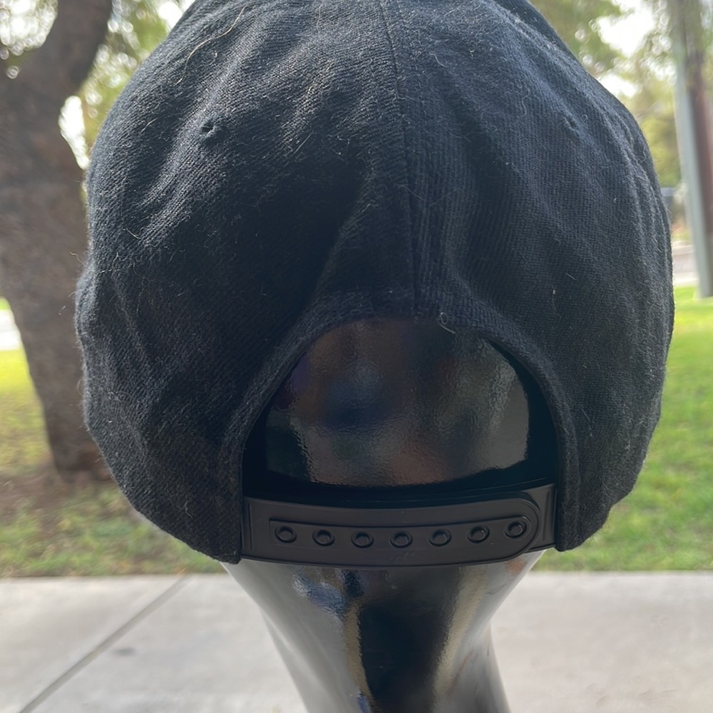 ENJOI SnapBack hat - Picture 3 of 5